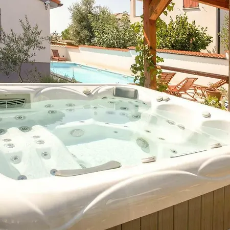Villa Brioni *